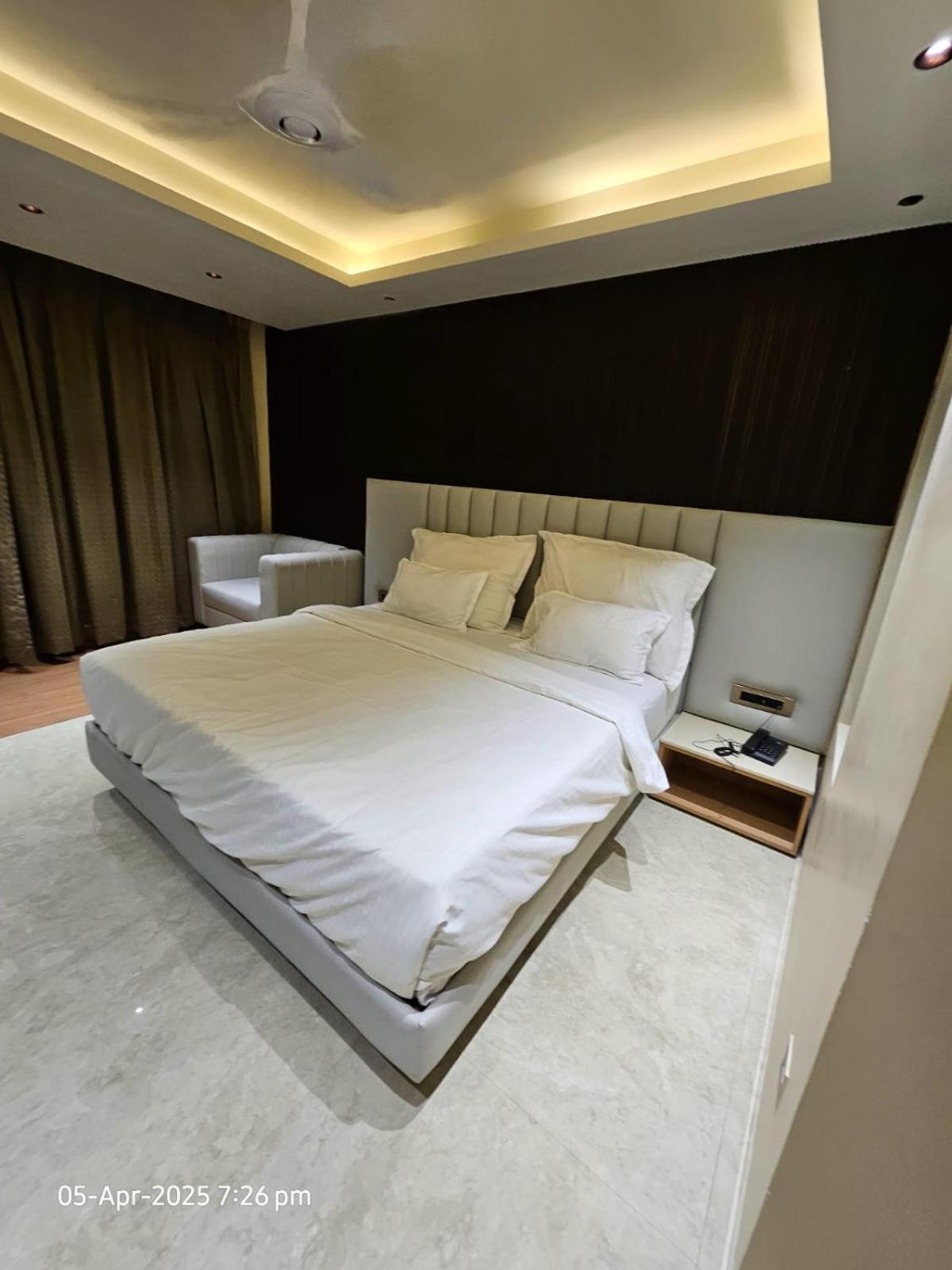 The Grand Suncity Hotel & Resorts Бопал Екстериор снимка